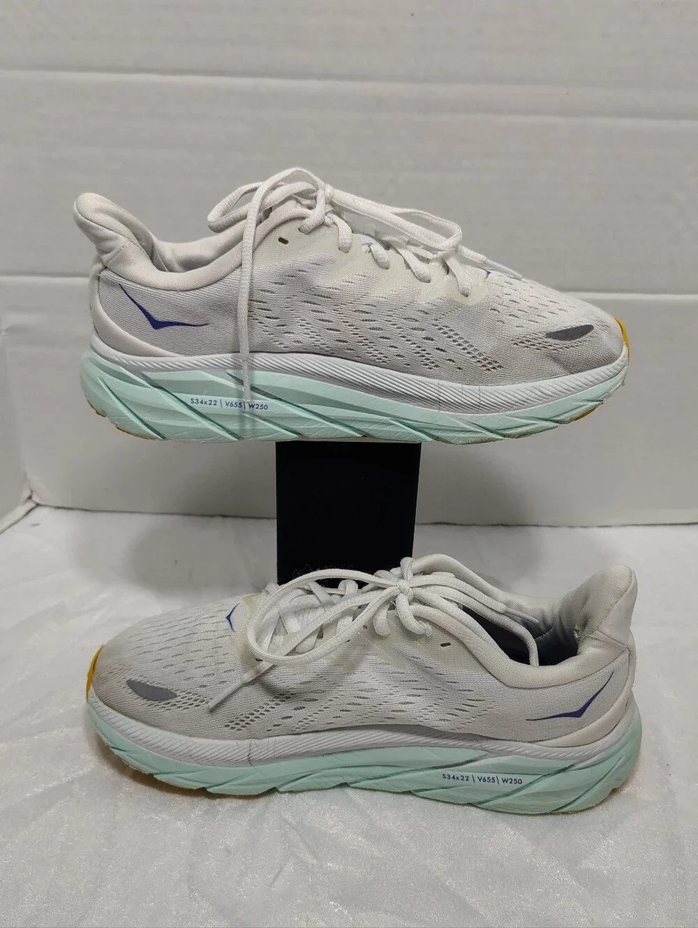 Hoka One One hoka one